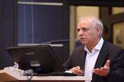 دکتر ربانی مرکز طبی کودکان را به لحاظ آموزشی همانند یک دانشگاه خواند